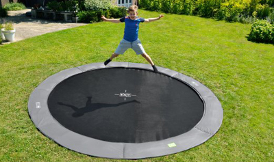 Trampoline ingraven